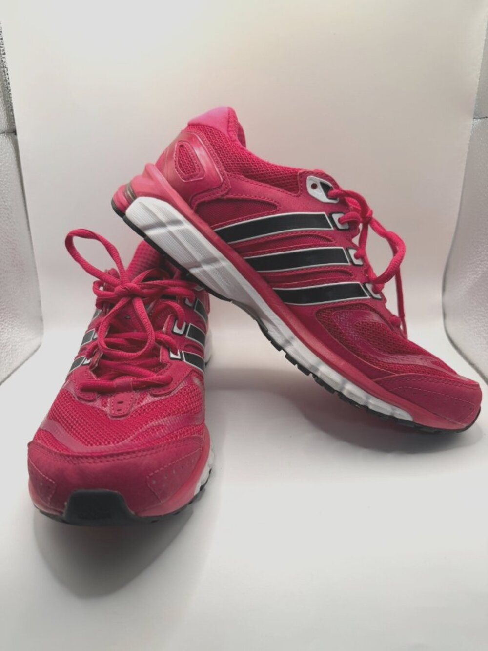Adidas Women’s Sz 9 Response Cushion 22 Running Shoes - Vivid Berry Lace Up